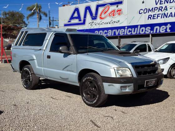 CHEVROLET S10 2.4 MPFI ADVANTAGE 4X2 CS 8V FLEX 2P MANUAL CHEVROLET S10 2.4 MPFI ADVANTAGE 4X2 CS 8V FLEX 2P MANUAL